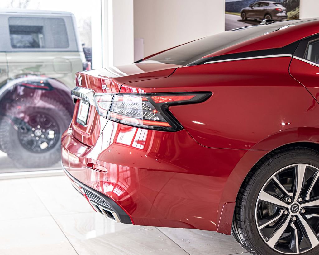 Used 2023 Nissan Maxima SL FWD image 12