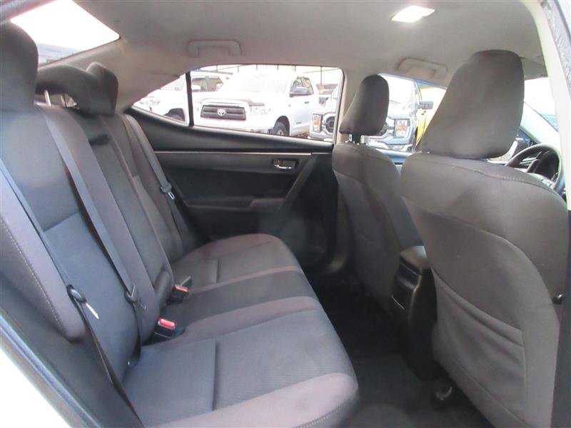 Used 2018 Toyota Corolla LE image 23