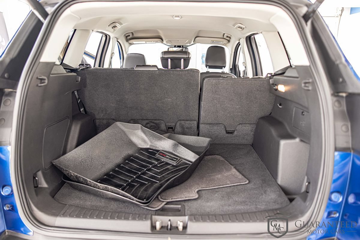 Used 2019 Ford Escape Titanium w/ U9j03 - Titanium Tow Package AWD/4WD image 17