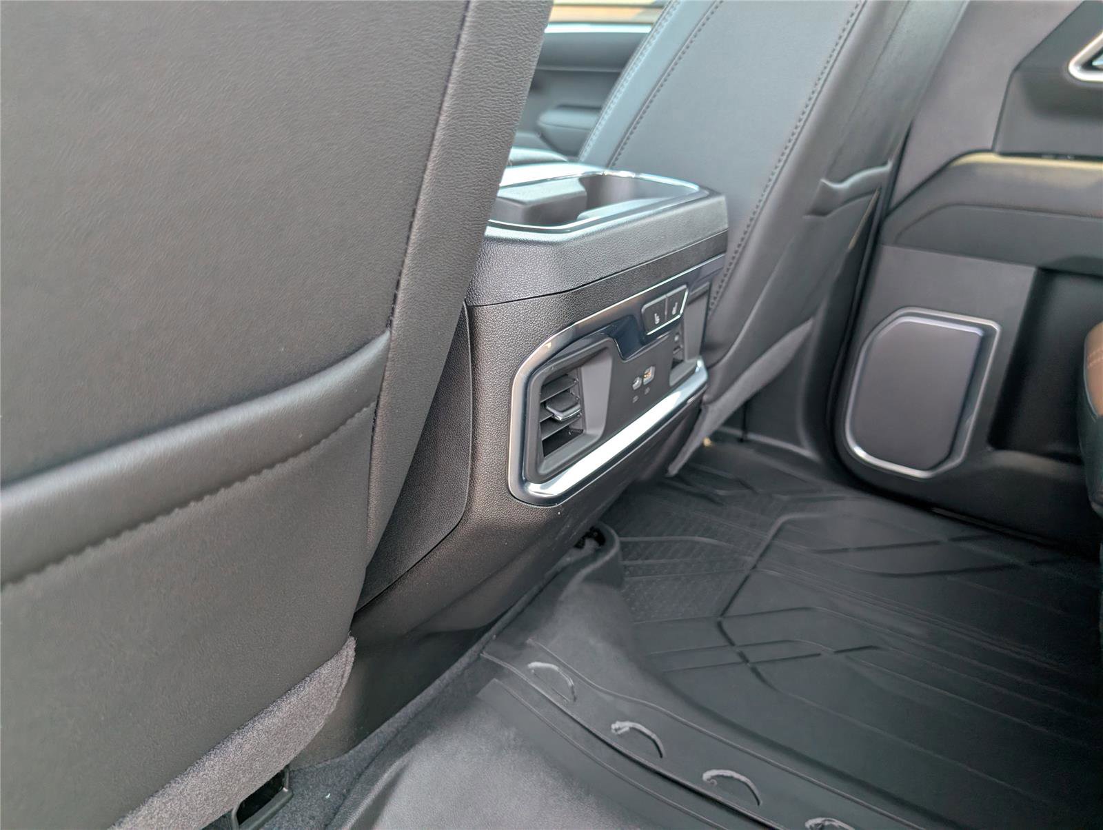 New 2026 Chevrolet Silverado 1500 High Country image 18