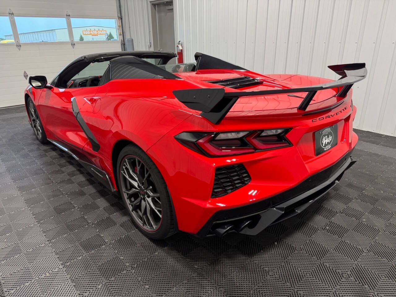 Used 2024 Chevrolet Corvette Stingray Premium Conv w/ Z51 Performance Package image 6