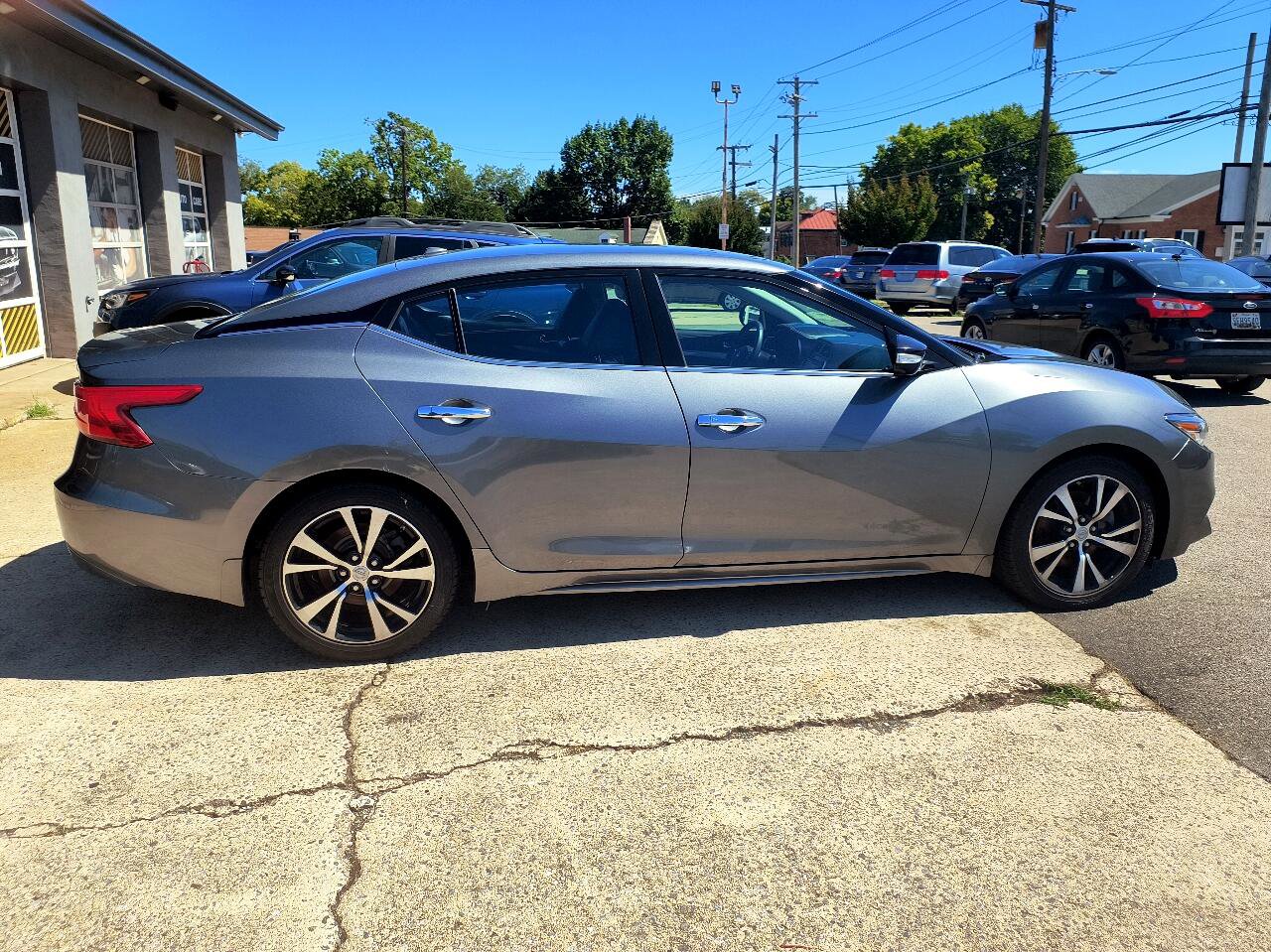 Used 2018 Nissan Maxima 3.5 SV image 17