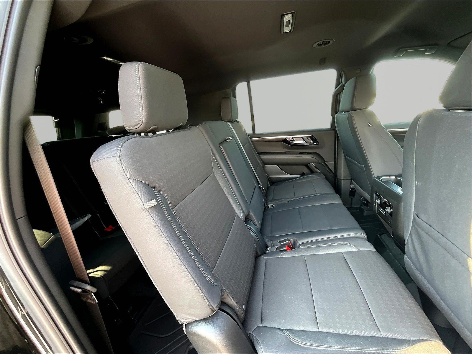 New 2026 Chevrolet Suburban LS w/ LPO, Dark Essentials Package AWD/4WD image 20
