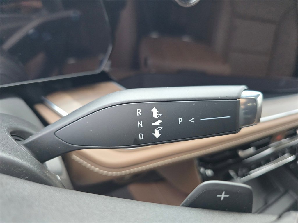 New 2026 Chevrolet Suburban High Country image 23