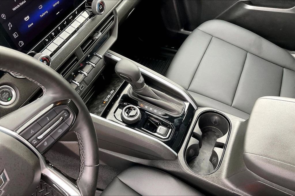 Used 2025 Chevrolet Colorado Trail Boss image 15