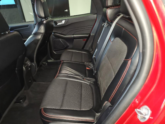 Used 2024 Ford Escape ST-Line w/ Tech Pack #1 FWD image 9