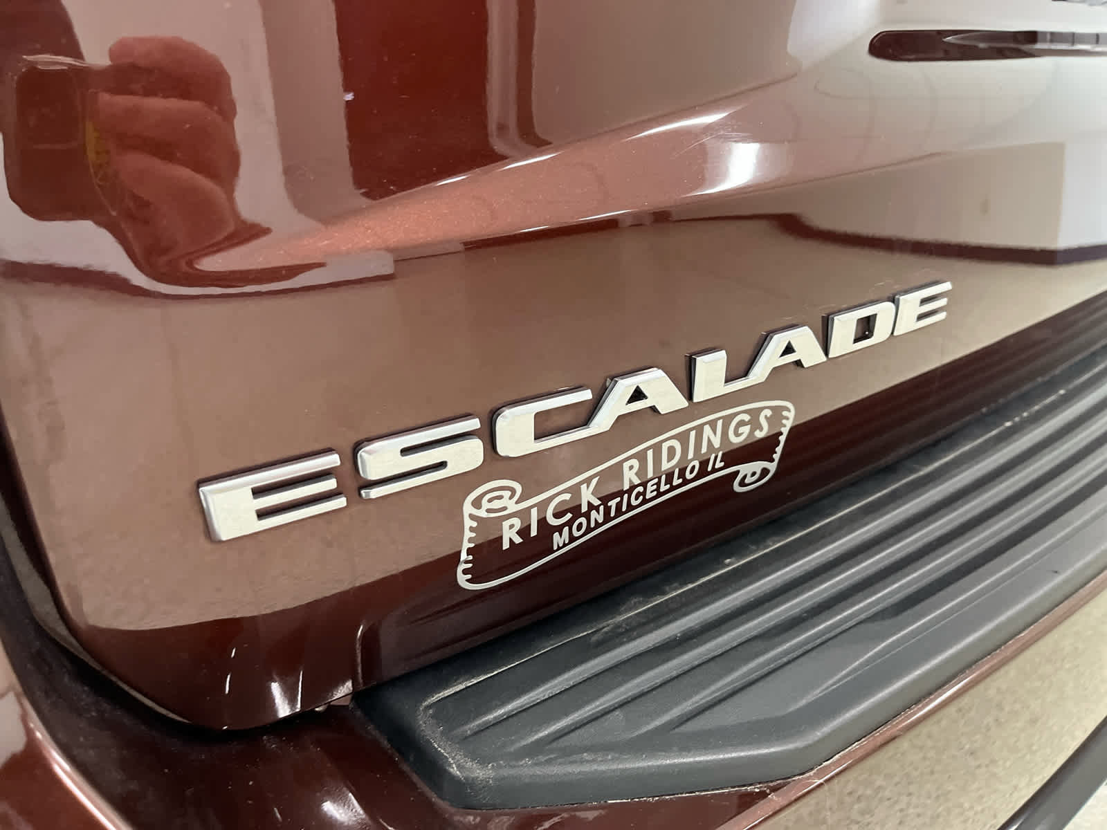 Used 2023 Cadillac Escalade Premium Luxury image 12