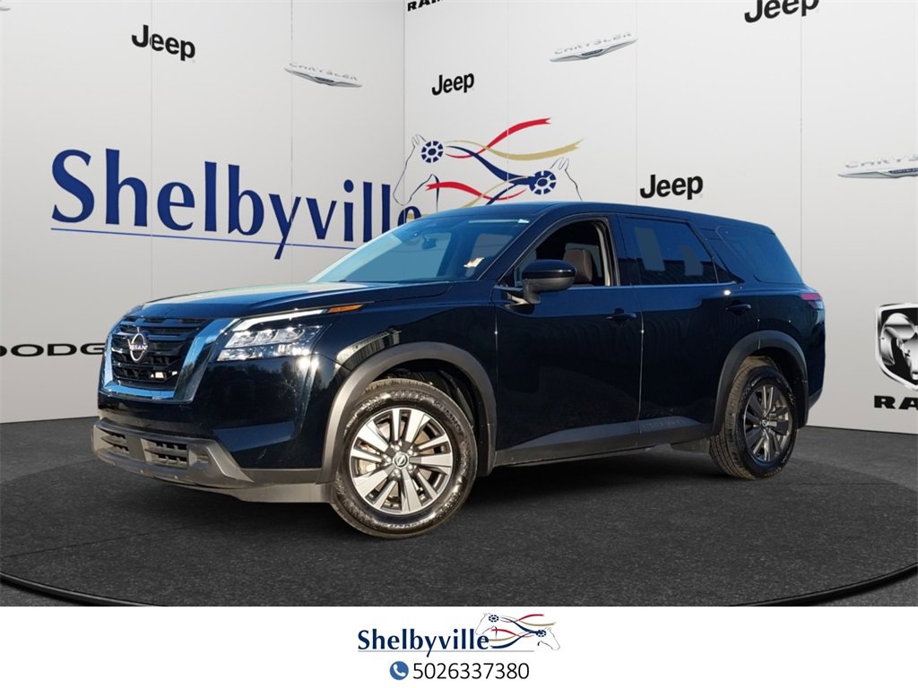 Used 2024 Nissan Pathfinder S image 1
