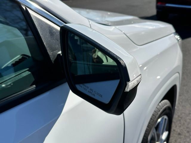 Used 2024 GMC Terrain Denali w/ Denali Premium Package image 14