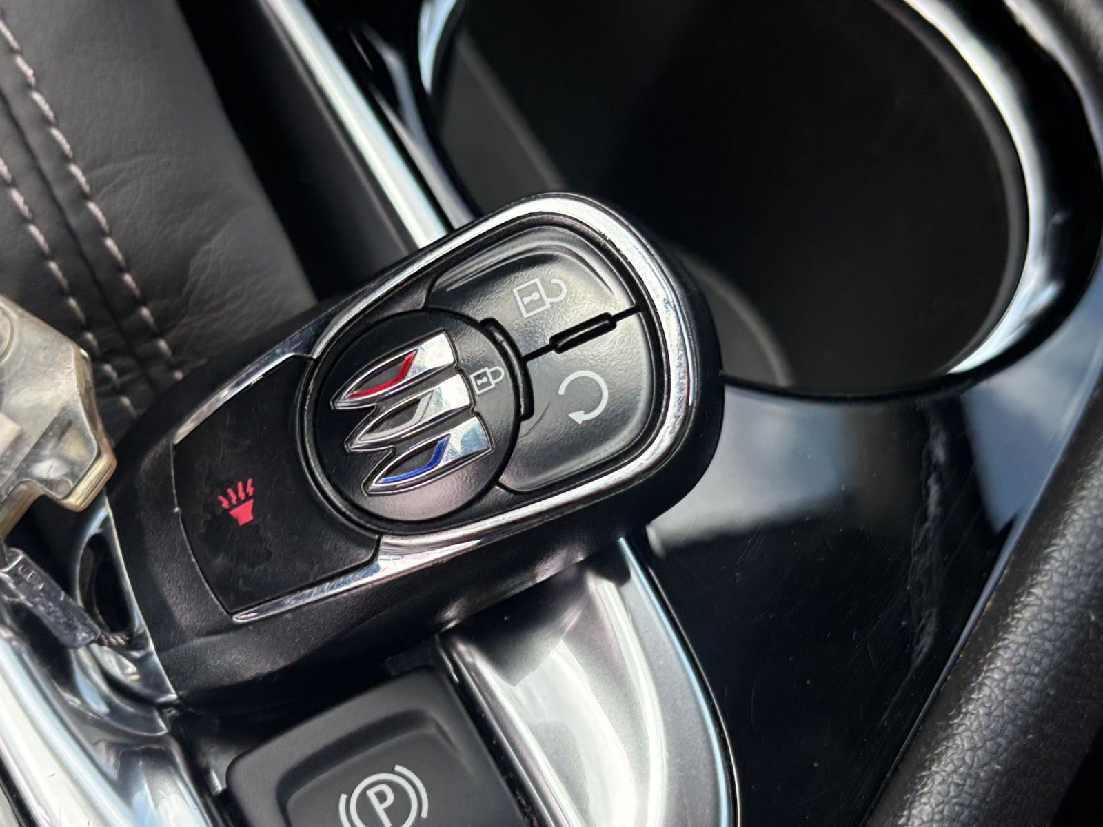 Used 2025 Buick Encore GX Preferred FWD image 25