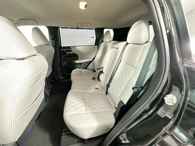 Used 2023 Mitsubishi Outlander SEL AWD/4WD image 25