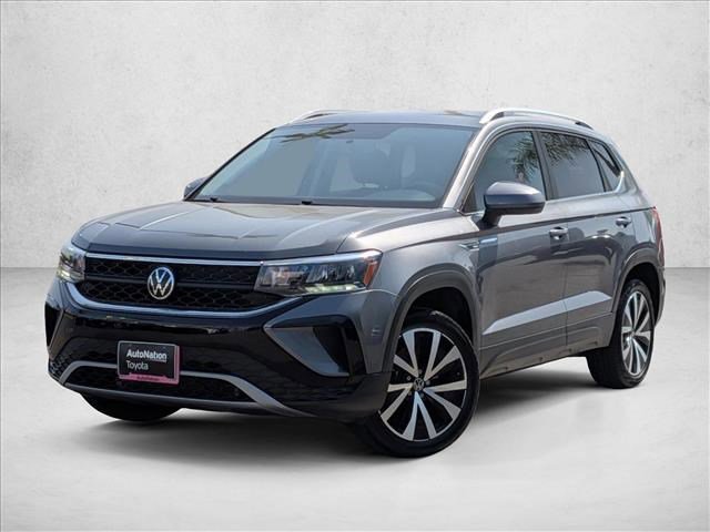 Used 2022 Volkswagen Taos SE video 1