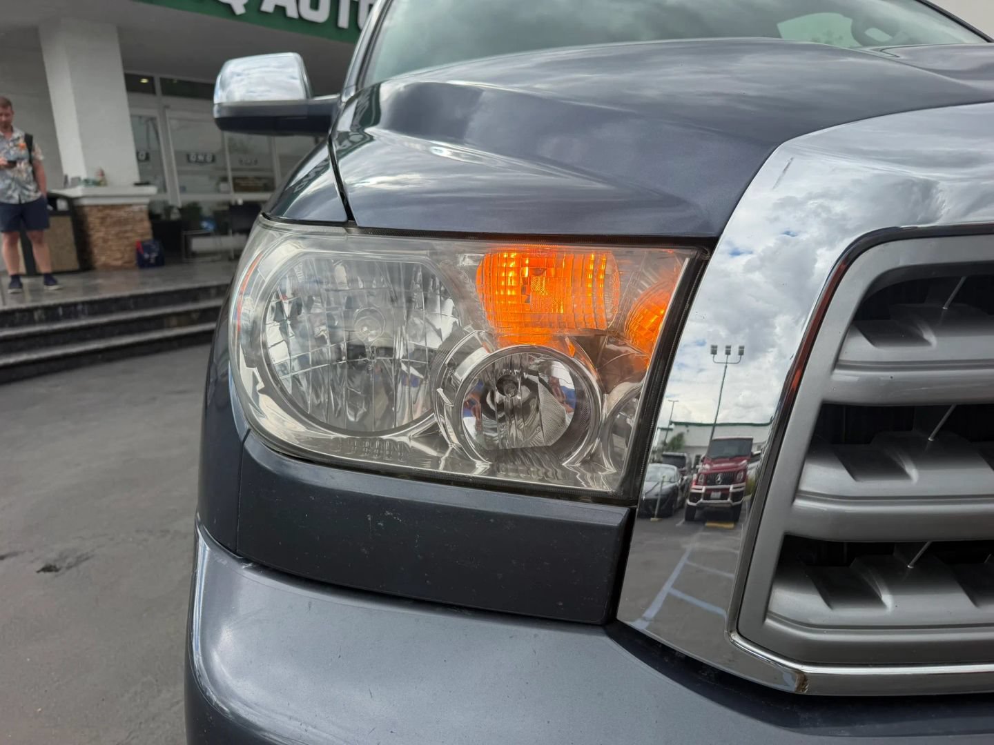 Used 2008 Toyota Sequoia Limited RWD image 11