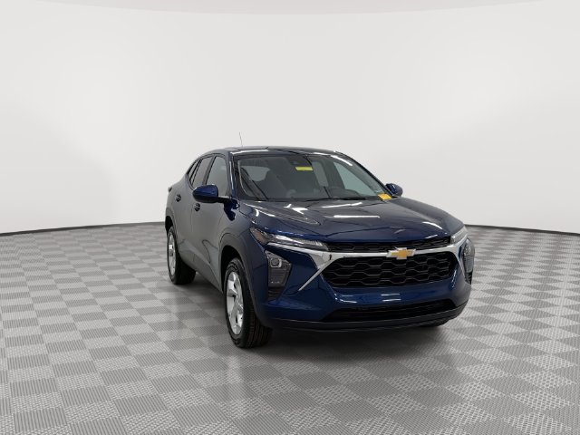 Certified 2024 Chevrolet Trax LS w/ LS Convenience Package FWD image 3