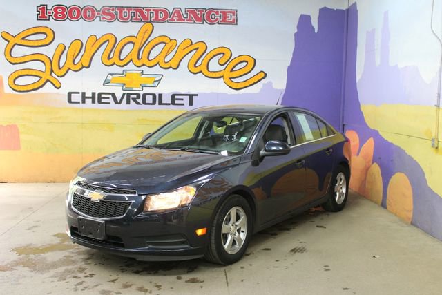 Used 2014 Chevrolet Cruze LT FWD image 2