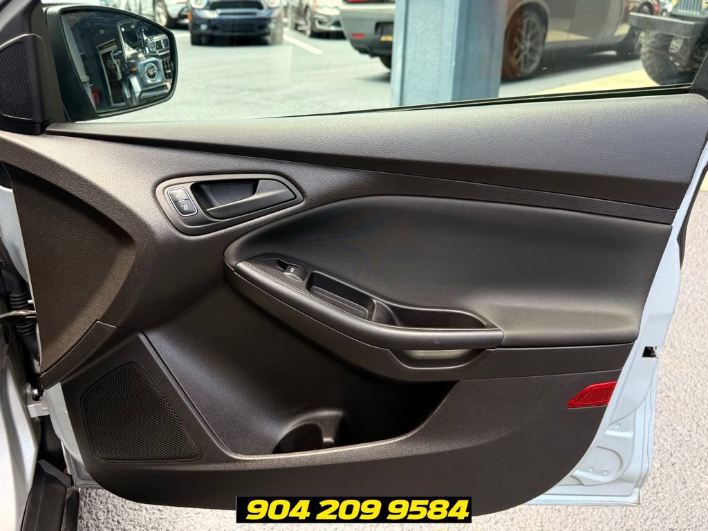 Used 2016 Ford Focus S FWD image 33