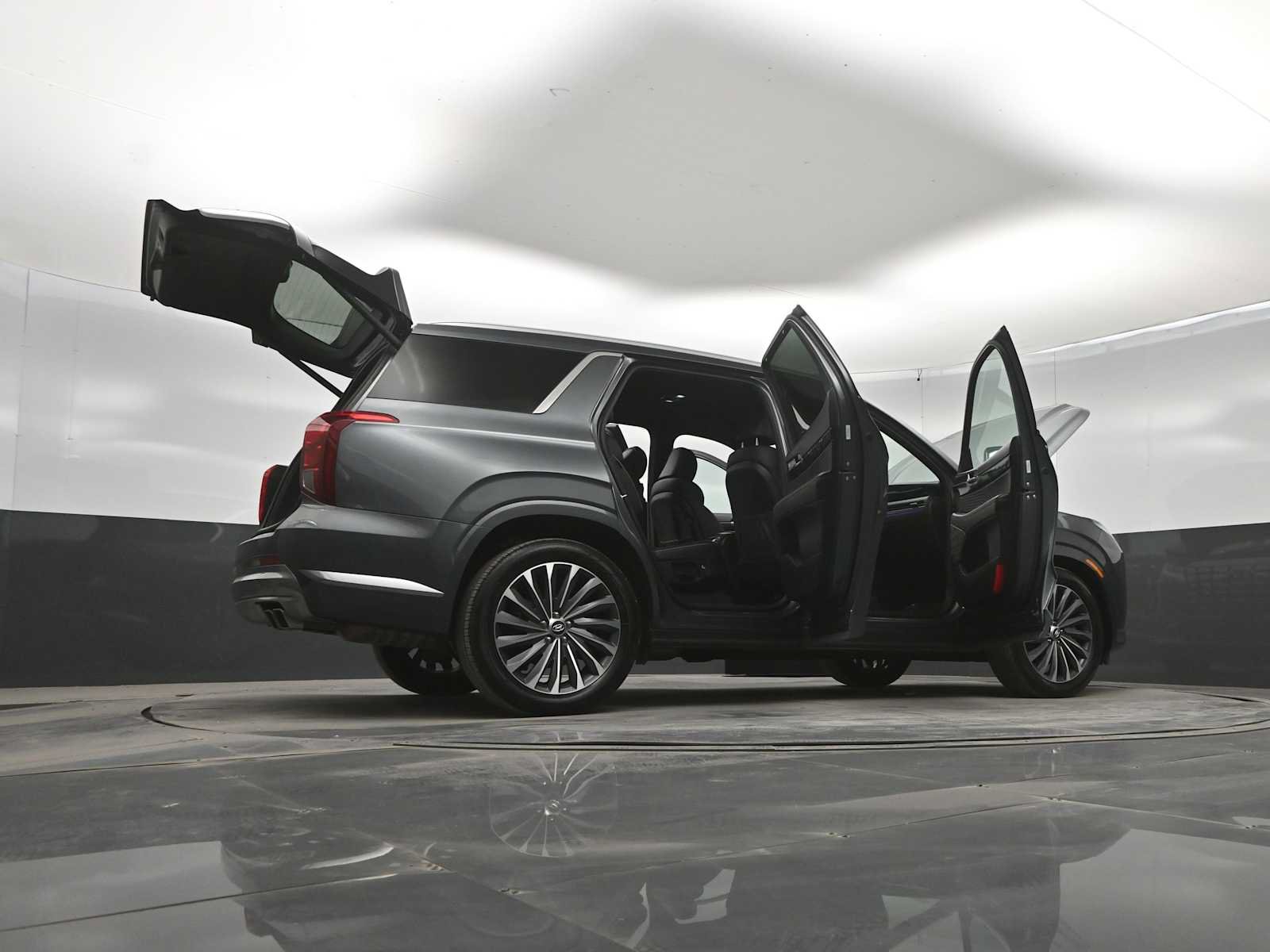 Used 2024 Hyundai Palisade Calligraphy AWD/4WD image 46