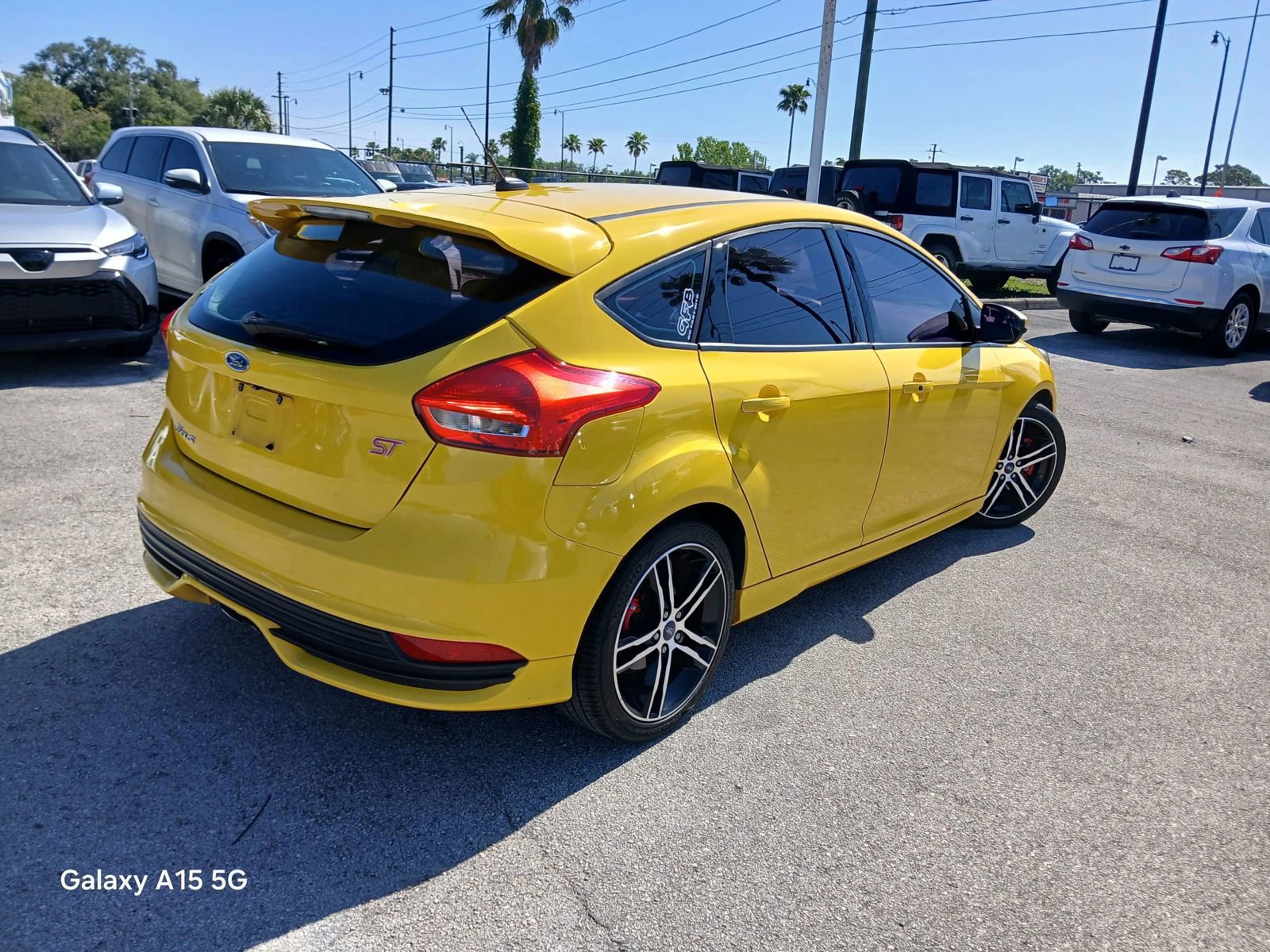 Used 2018 Ford Focus ST FWD image 6