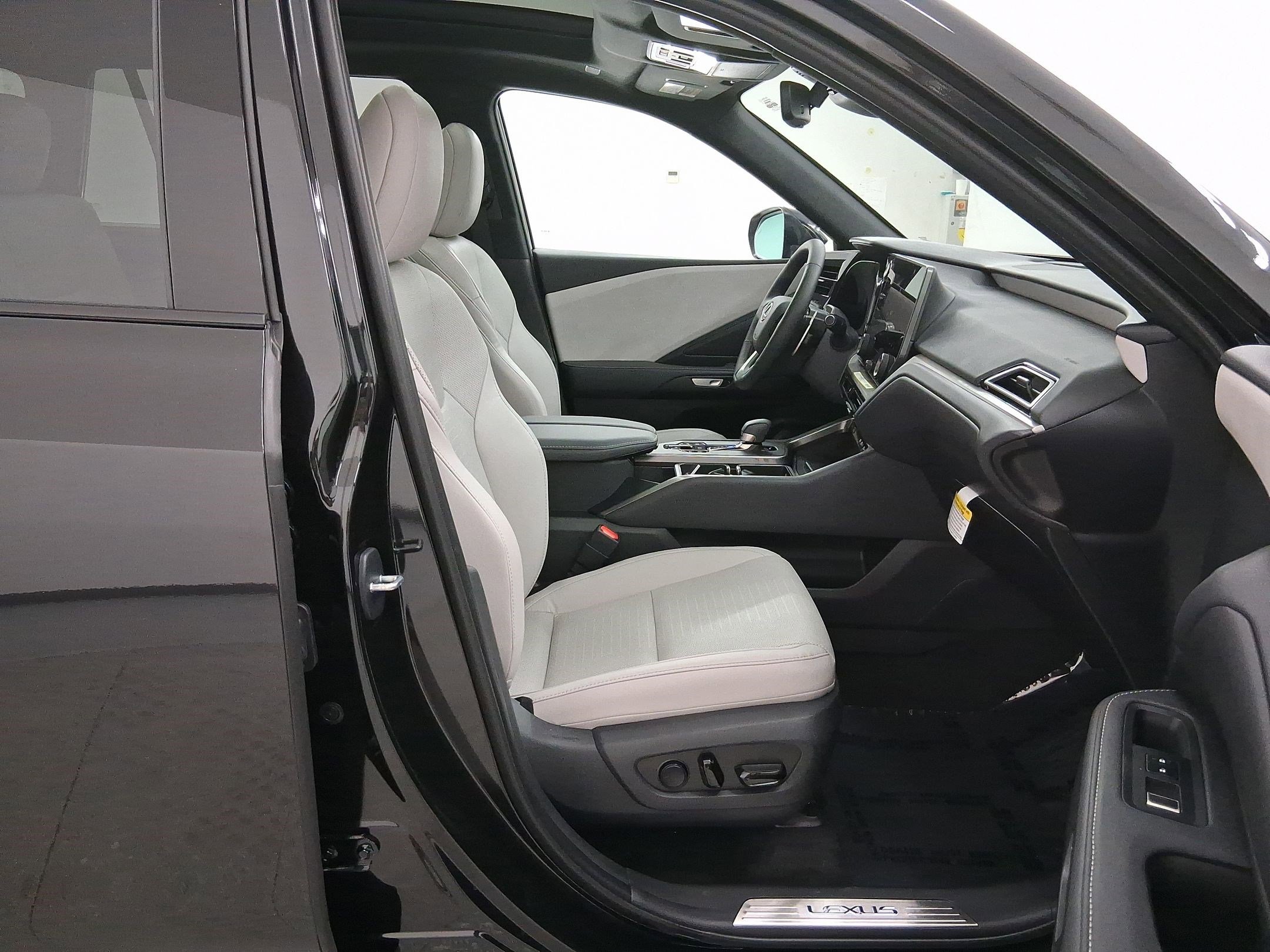 New 2026 Lexus TX 350 AWD image 29