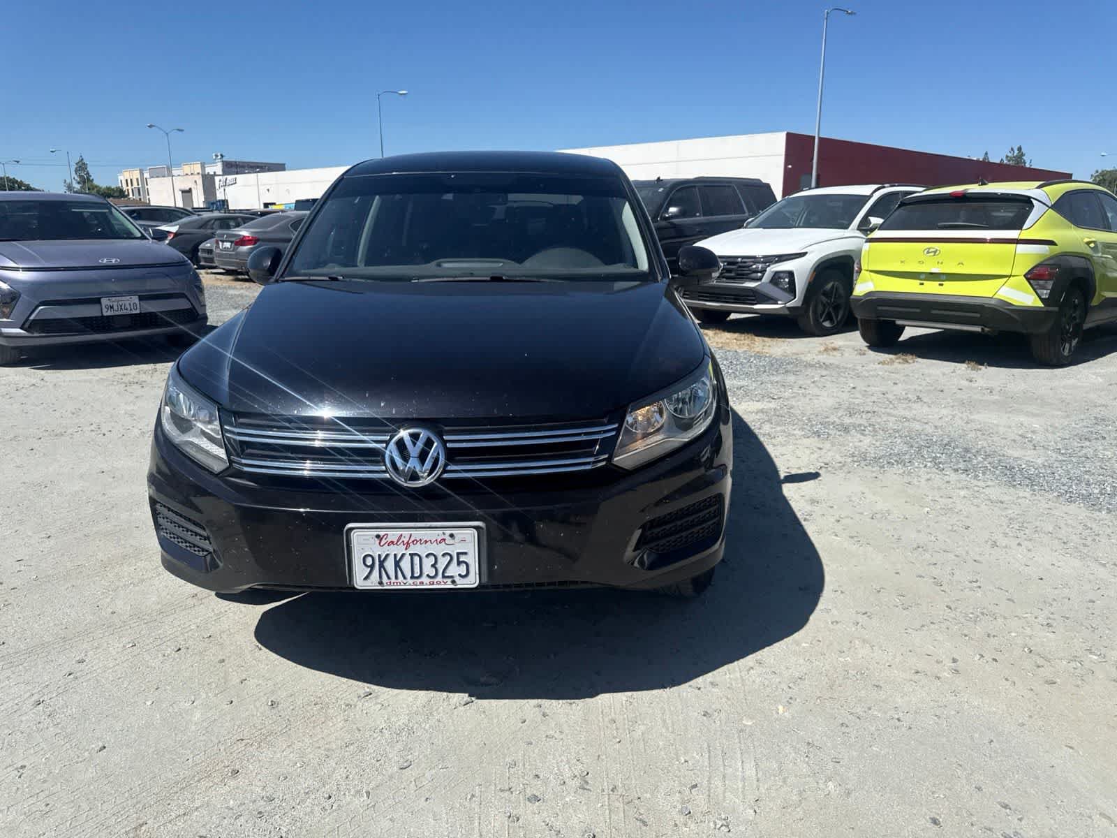 Used 2012 Volkswagen Tiguan S FWD video 2
