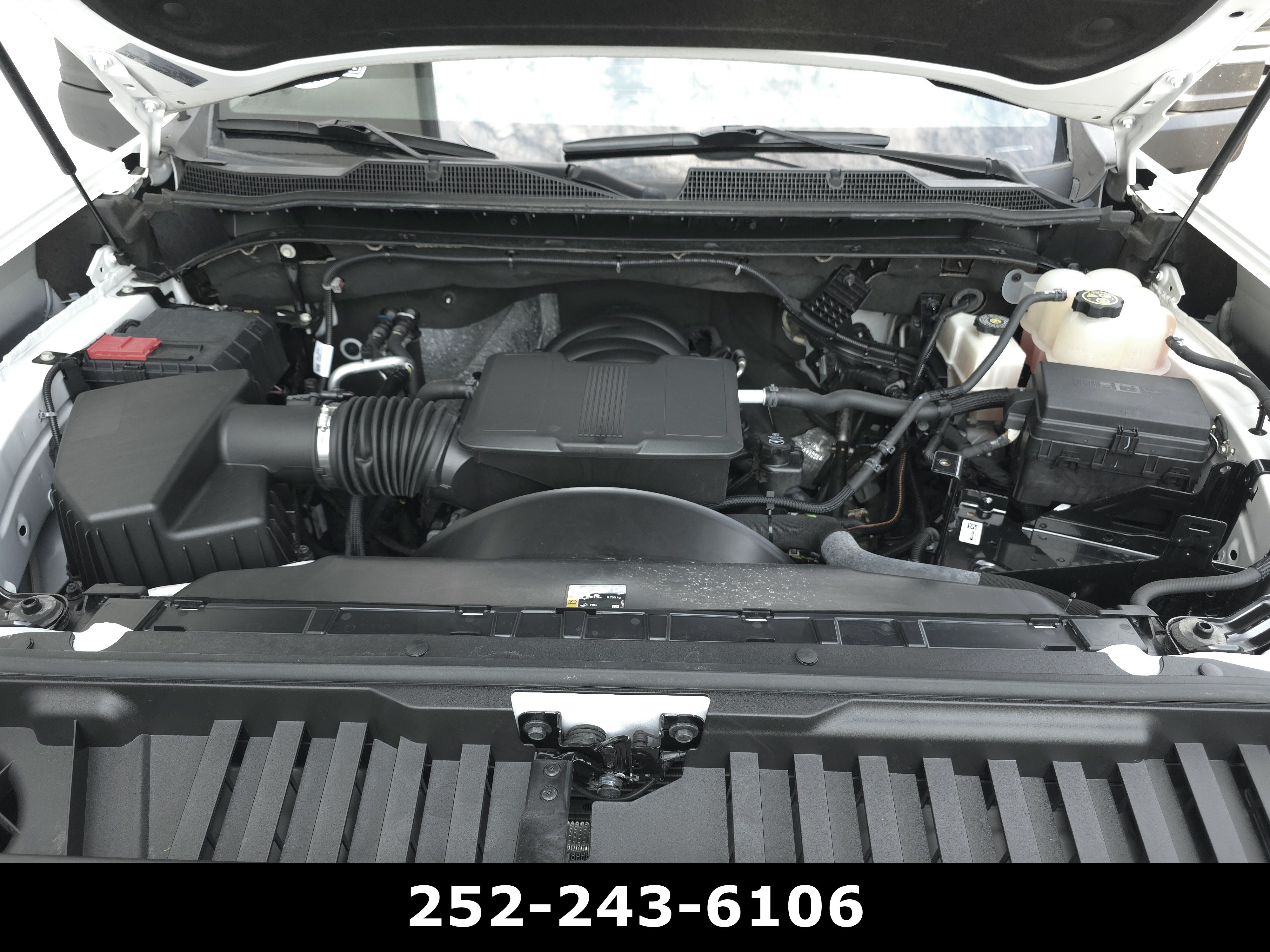 Used 2023 Chevrolet Silverado 2500 Custom w/ Custom Convenience Package AWD/4WD image 34