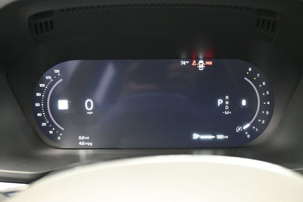 Used 2025 Volvo XC60 B5 Plus AWD/4WD image 13