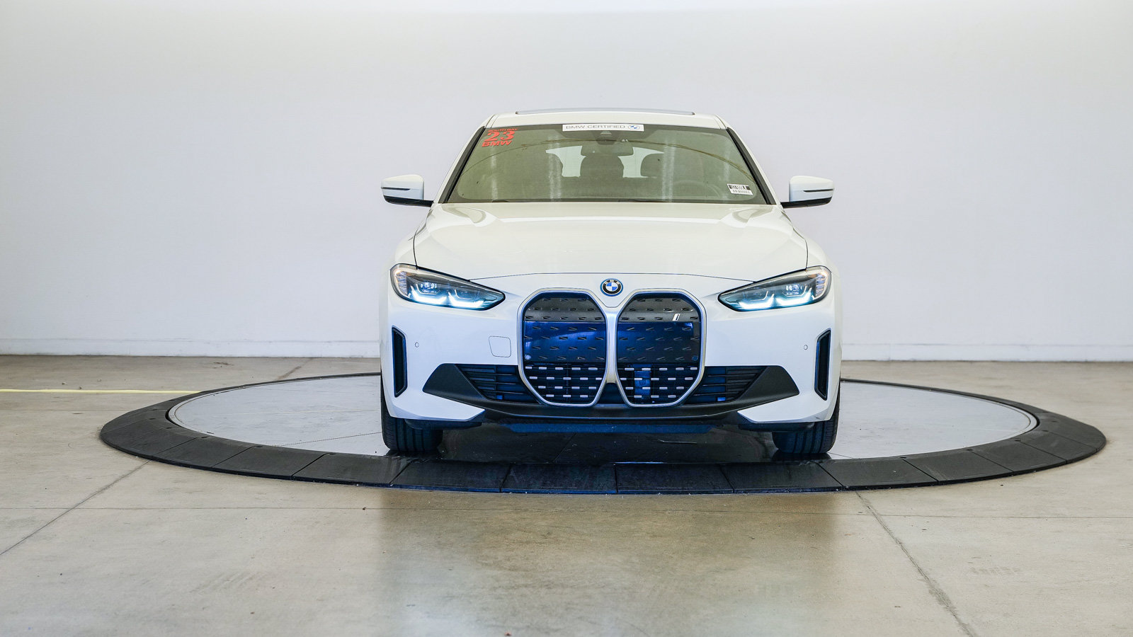 Used 2023 BMW i4 eDrive35 w/ Premium Package RWD image 6