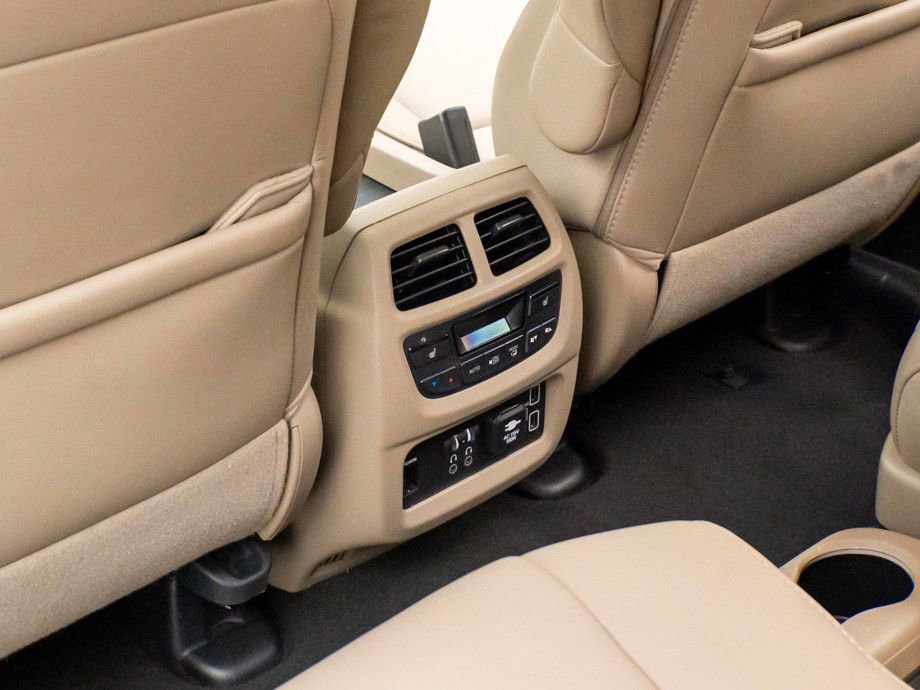 Certified 2021 Honda Pilot Touring image 18