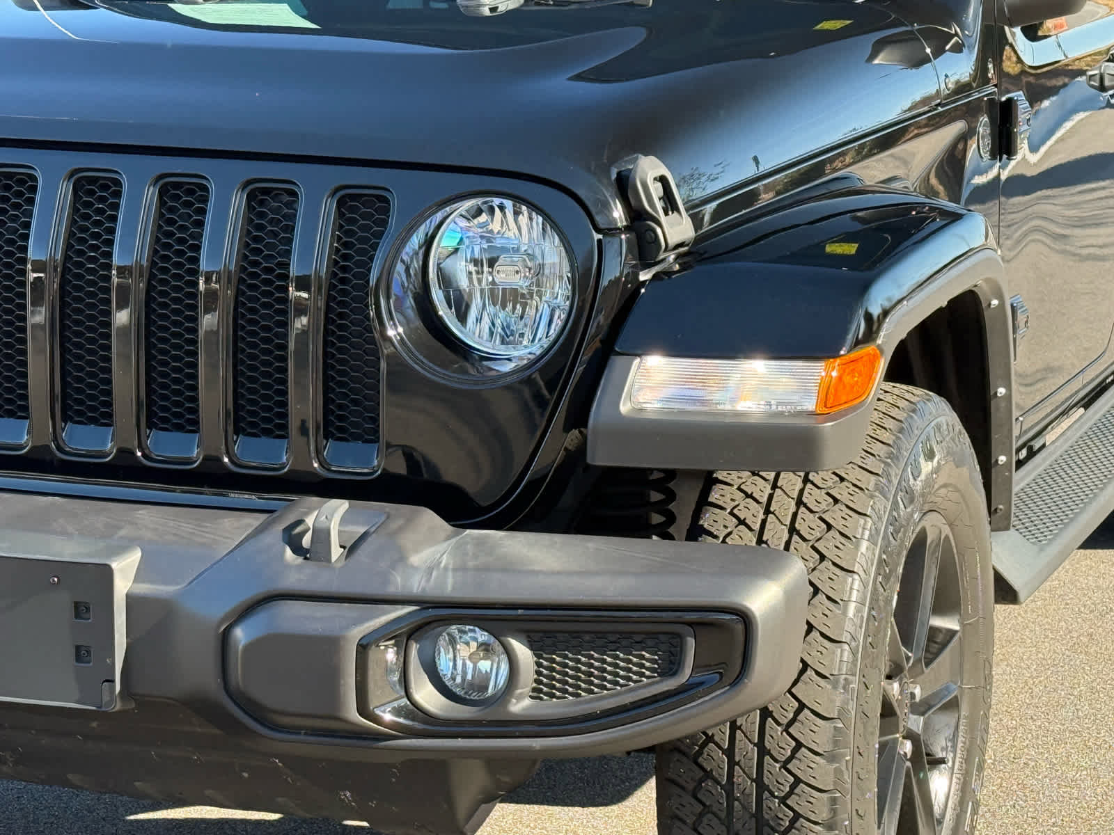 Used 2022 Jeep Wrangler Unlimited Sahara image 10