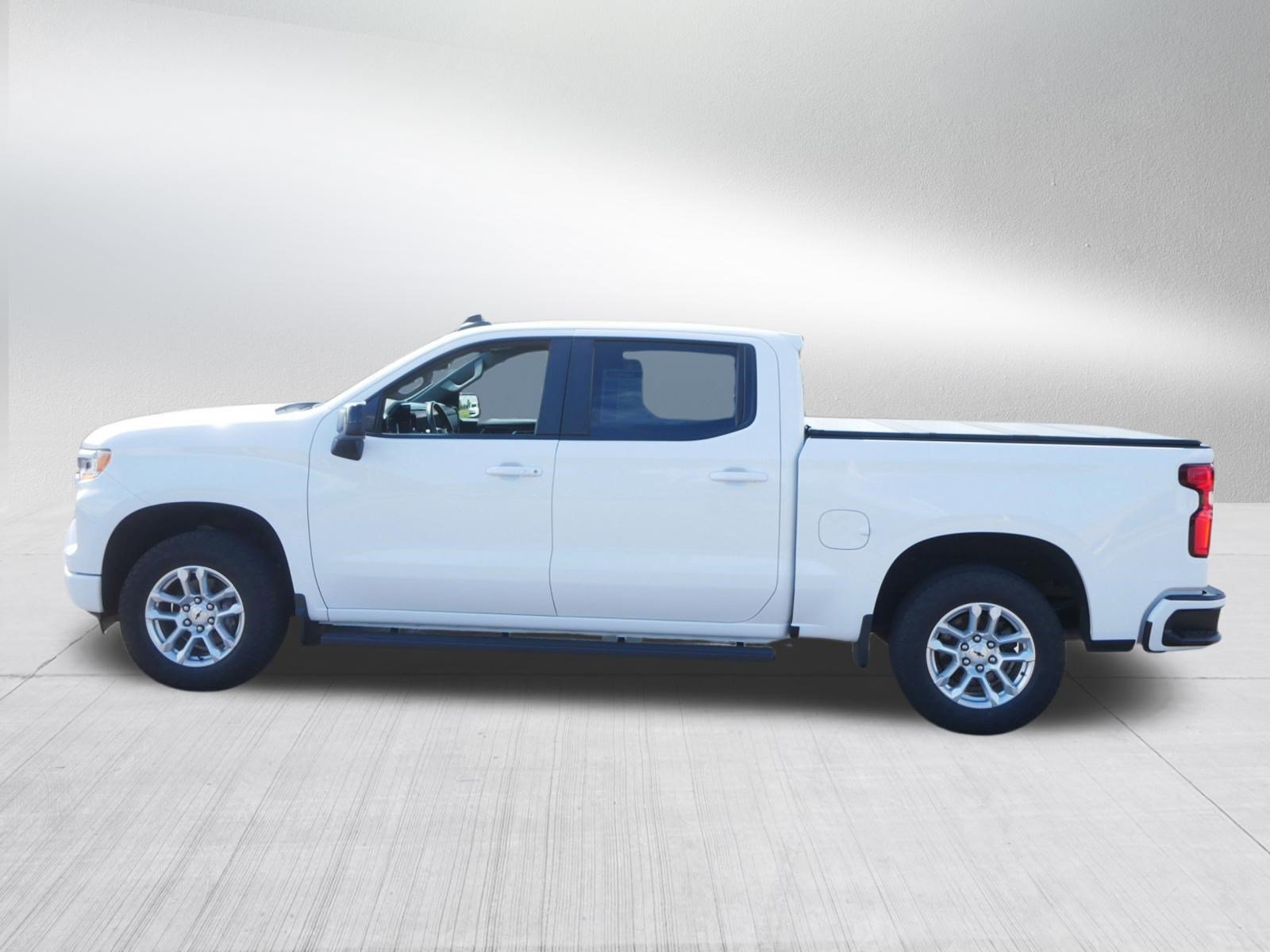 Used 2023 Chevrolet Silverado 1500 RST AWD/4WD image 4