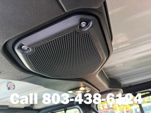 Used 2023 Jeep Gladiator Rubicon w/ LED Lighting Group AWD/4WD image 16