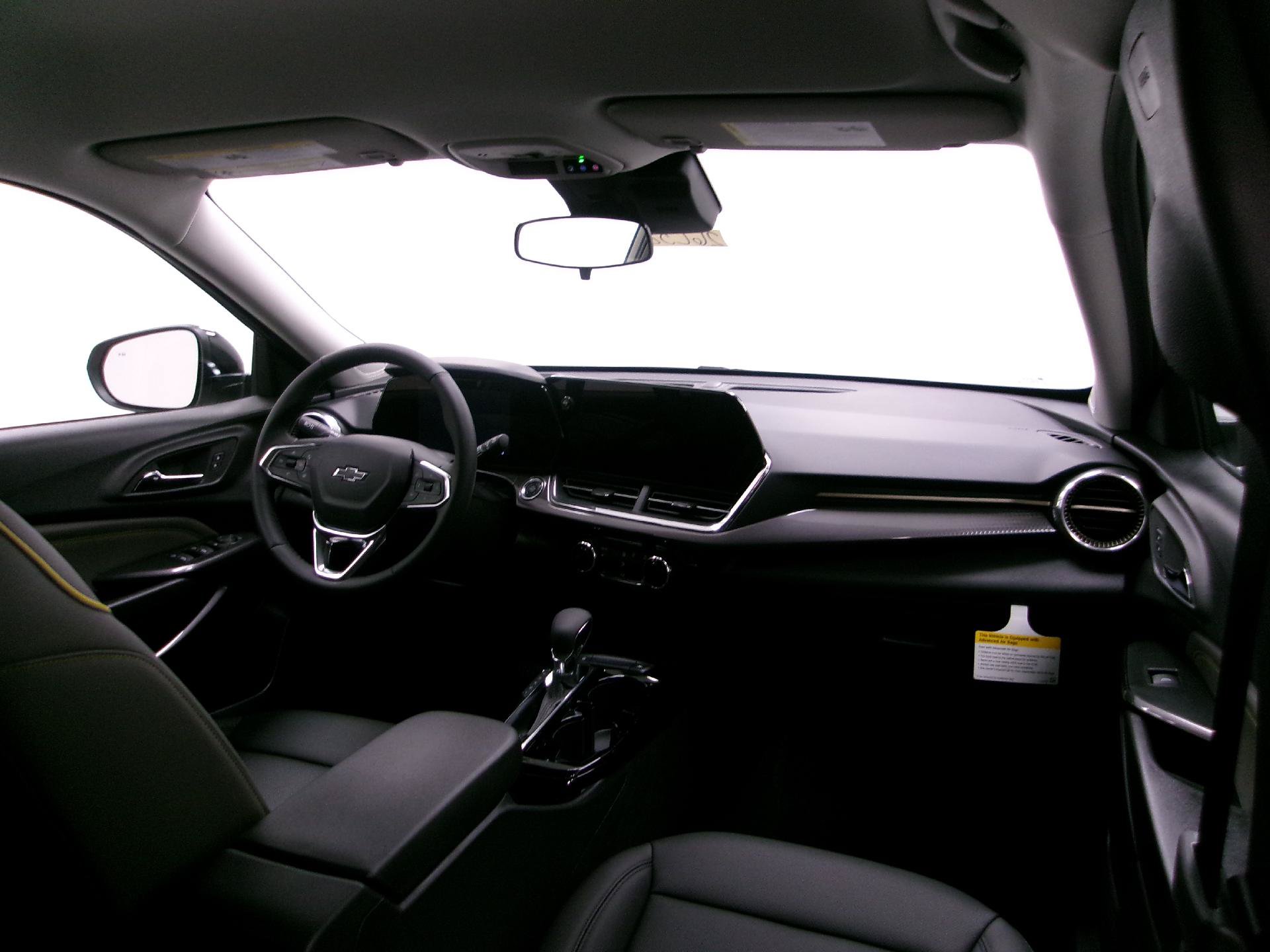 New 2026 Chevrolet Trax ACTIV w/ Driver Confidence Package FWD image 3