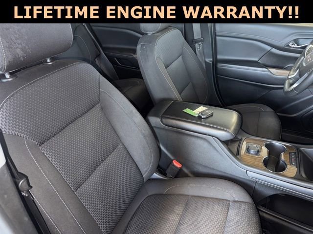 Used 2023 GMC Acadia SLE w/ Driver Convenience Package image 32