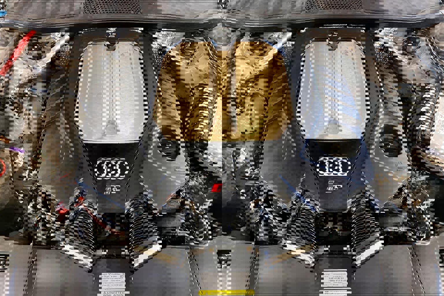 Used 2024 Audi RS 7 Performance w/ Black Optic Package image 29