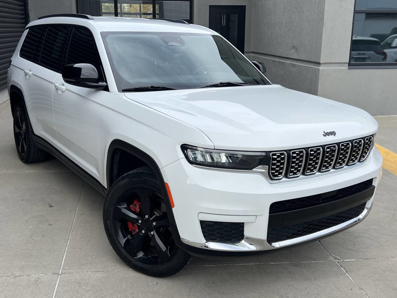 Used 2021 Jeep Grand Cherokee L Laredo image 6