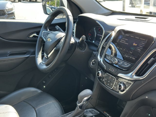 Used 2024 Chevrolet Equinox Premier AWD/4WD image 32