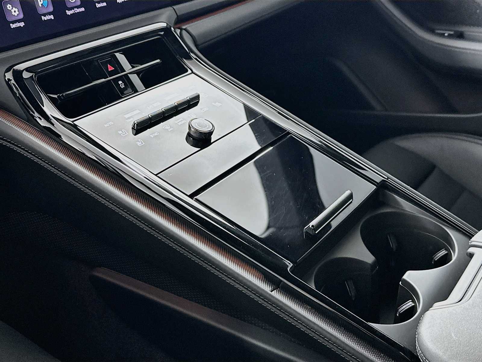 Certified 2025 Porsche Panamera 4 AWD/4WD image 20