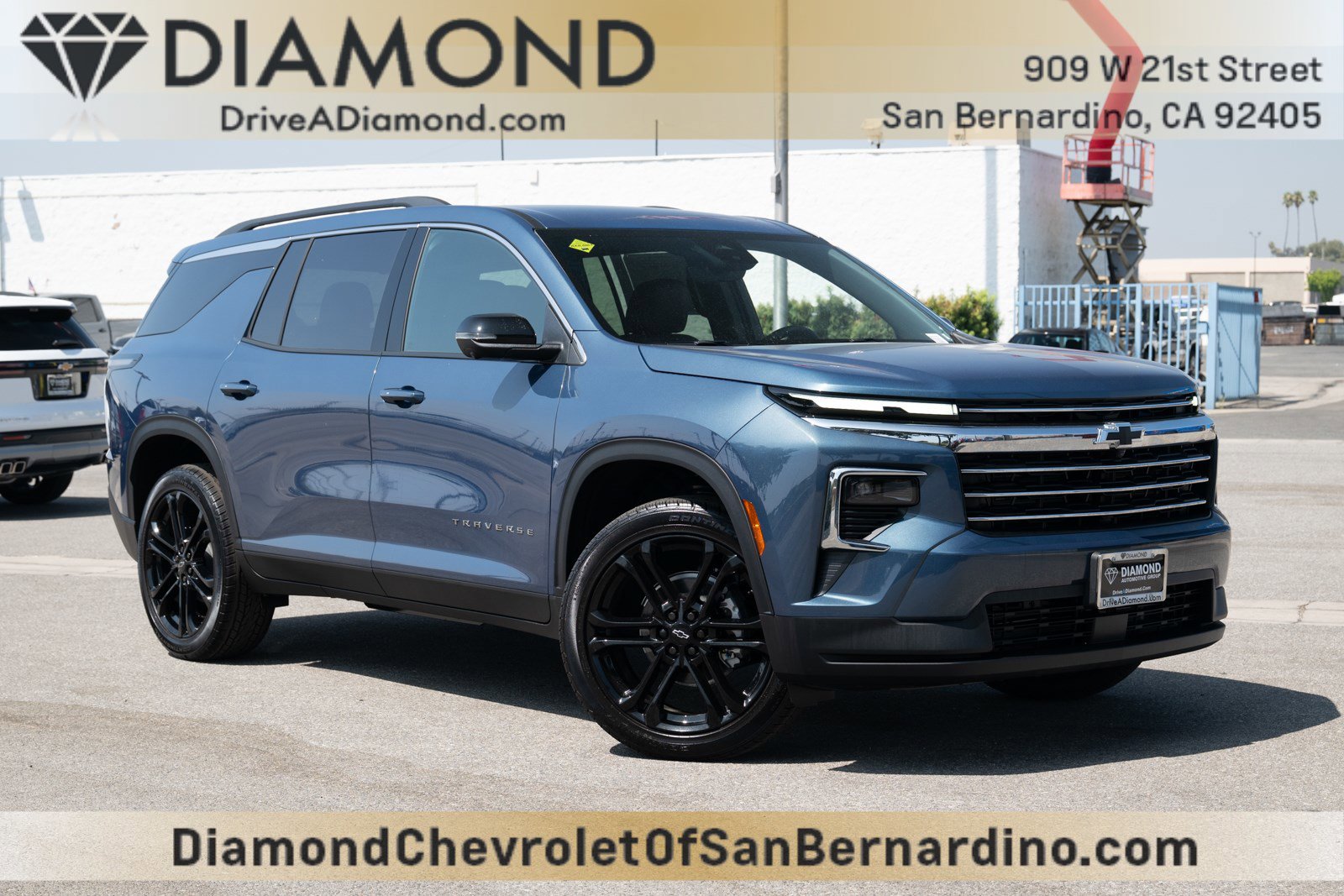 New 2026 Chevrolet Traverse LT w/ Driver Confidence Package image 1