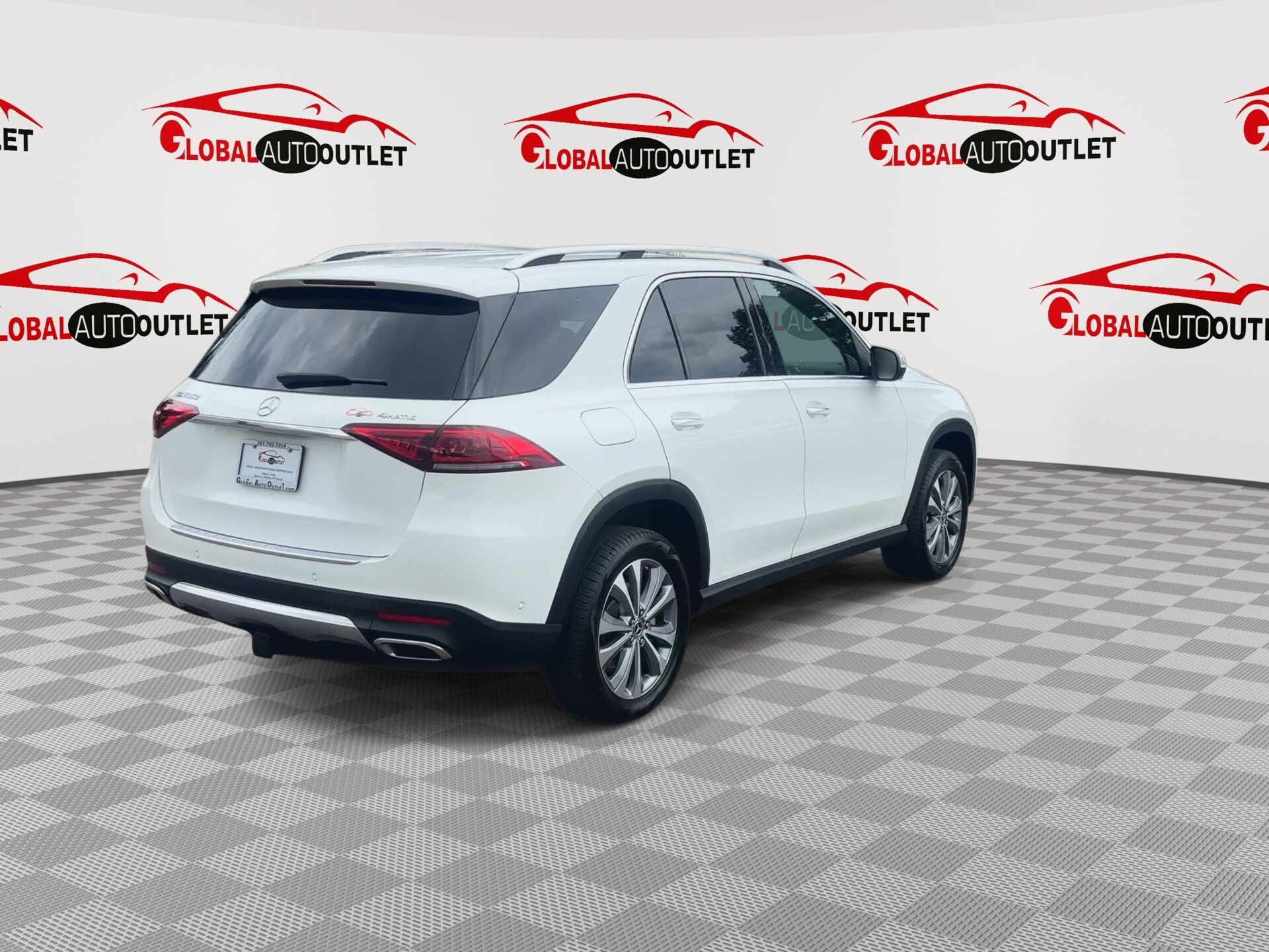 Used 2020 Mercedes-Benz GLE 350 4MATIC w/ Premium Package image 8