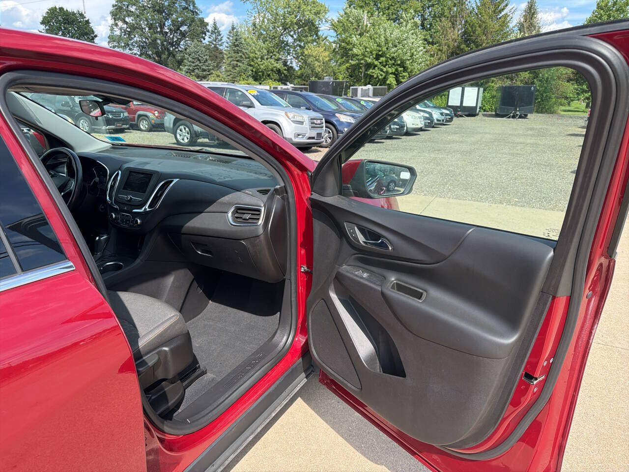 Used 2019 Chevrolet Equinox LT AWD/4WD image 17