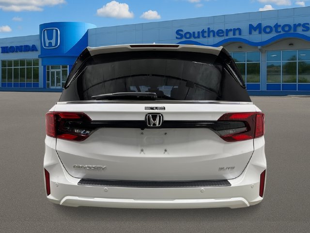 New 2027 Honda Odyssey Elite image 4