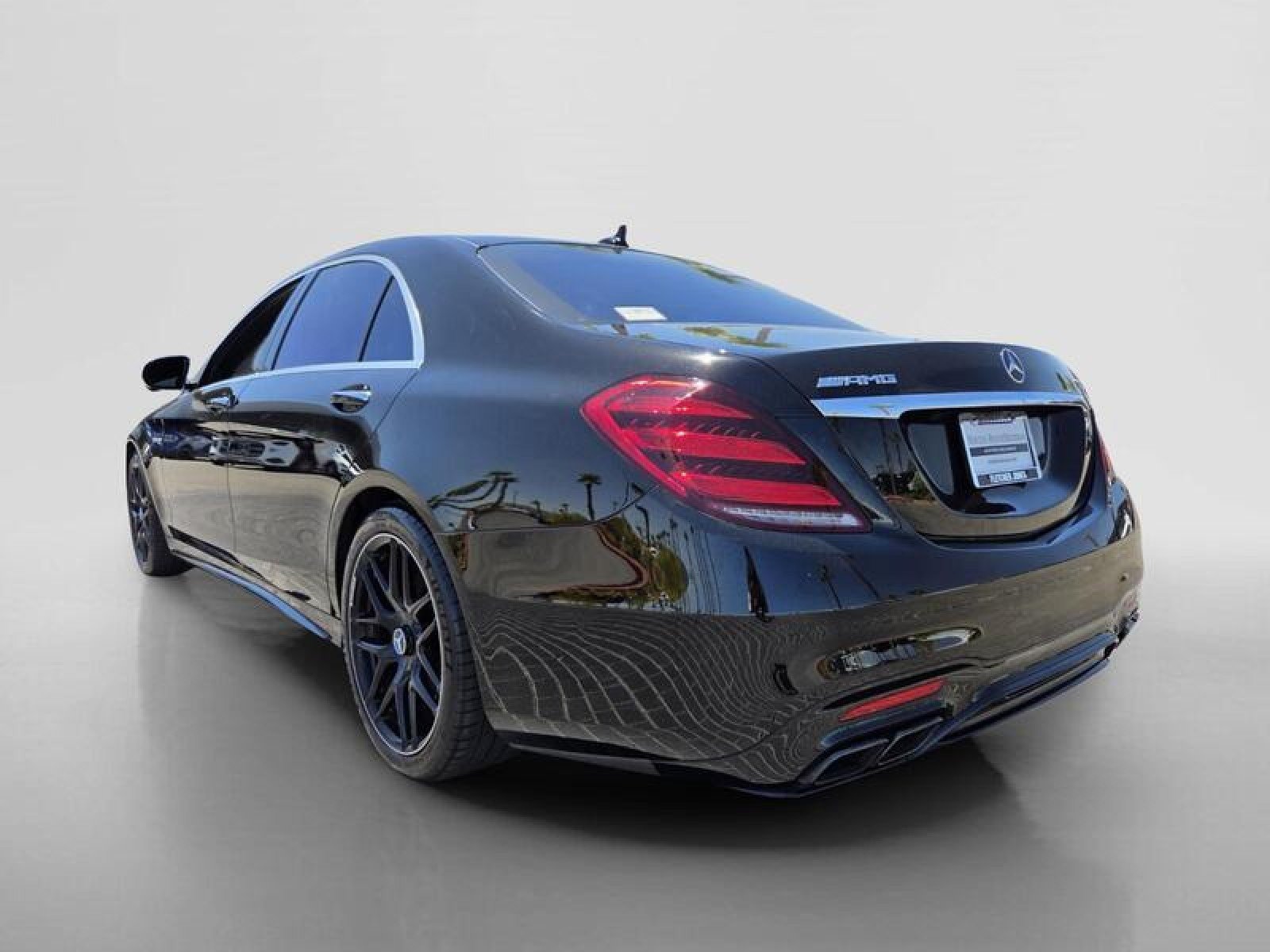 Used 2019 Mercedes-Benz S 63 AMG S 4MATIC Sedan image 3
