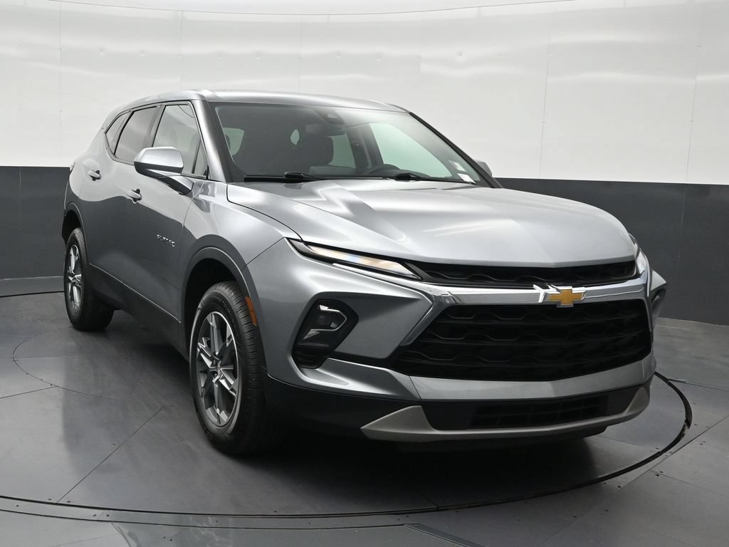 Used 2024 Chevrolet Blazer LT FWD image 8