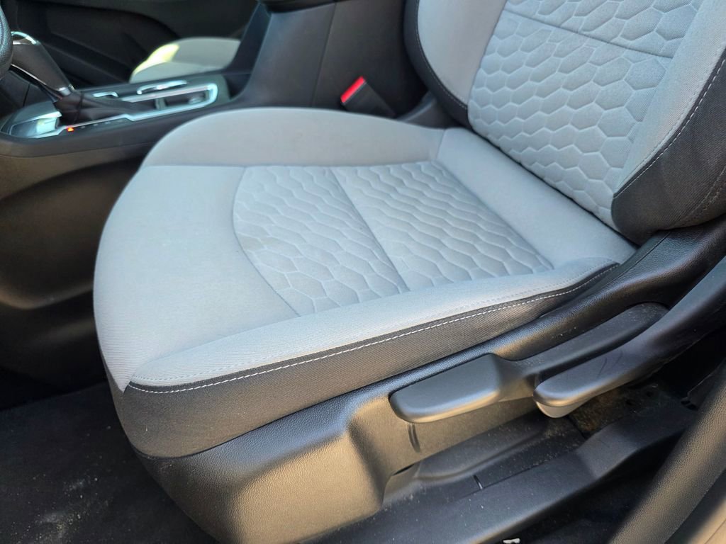 Used 2021 Chevrolet Equinox LS image 12