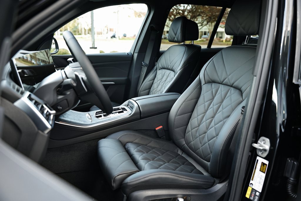 New 2026 BMW X5 xDrive50e w/ Climate Comfort Package image 20