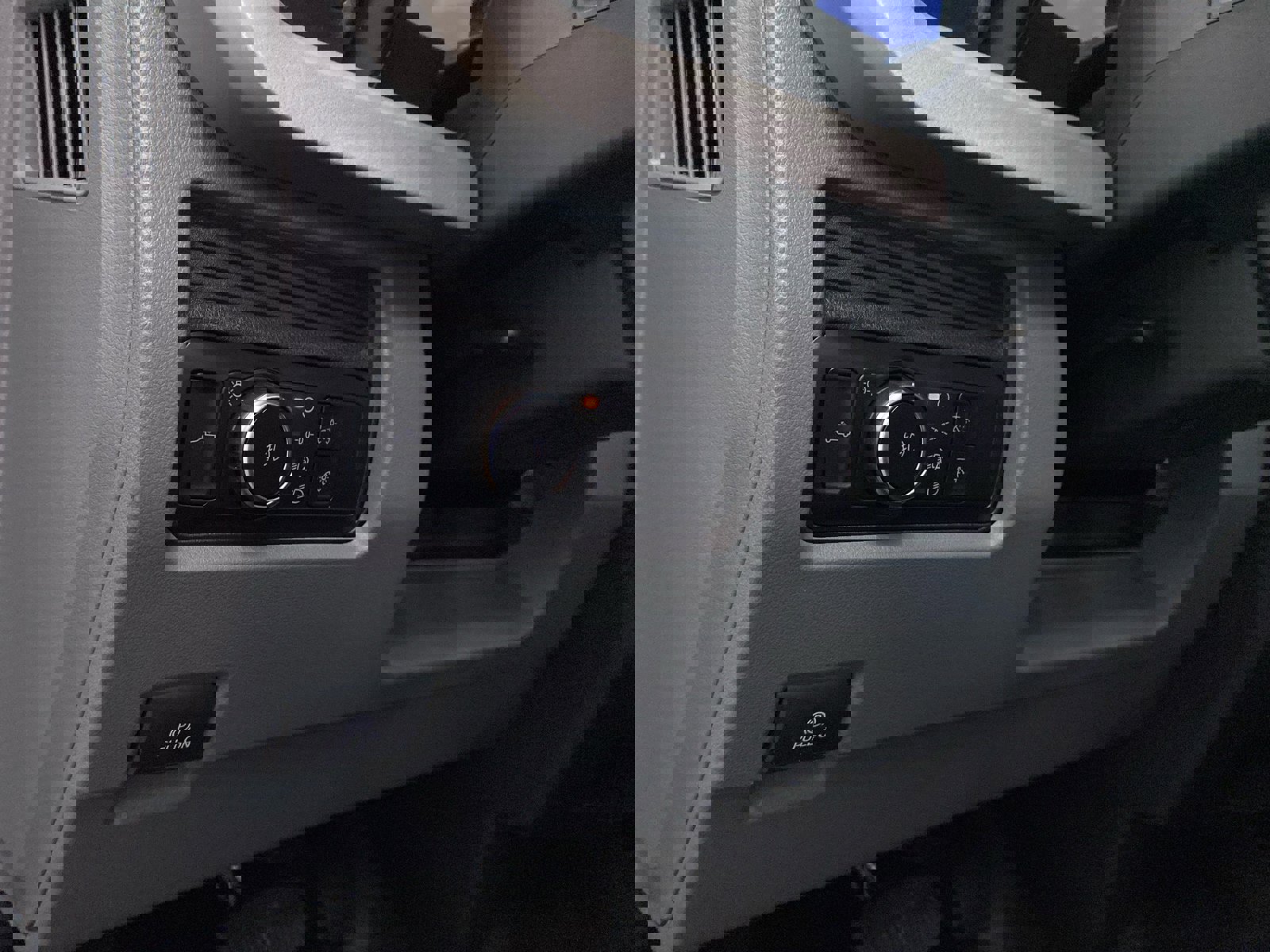 New 2026 Ford F250 XL w/ XL Chrome Package image 11