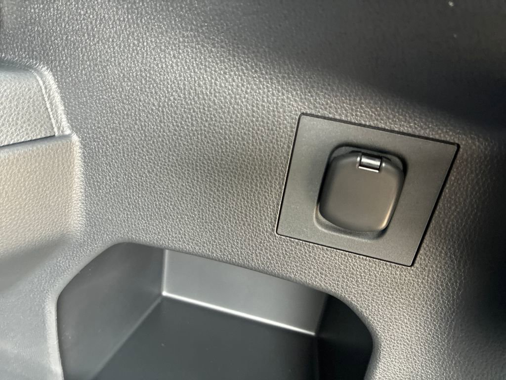 New 2026 Toyota 4Runner SR5 image 42