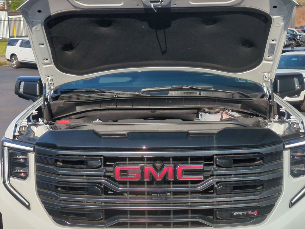New 2026 GMC Sierra 1500 AT4 w/ AT4 Premium Package AWD/4WD image 17