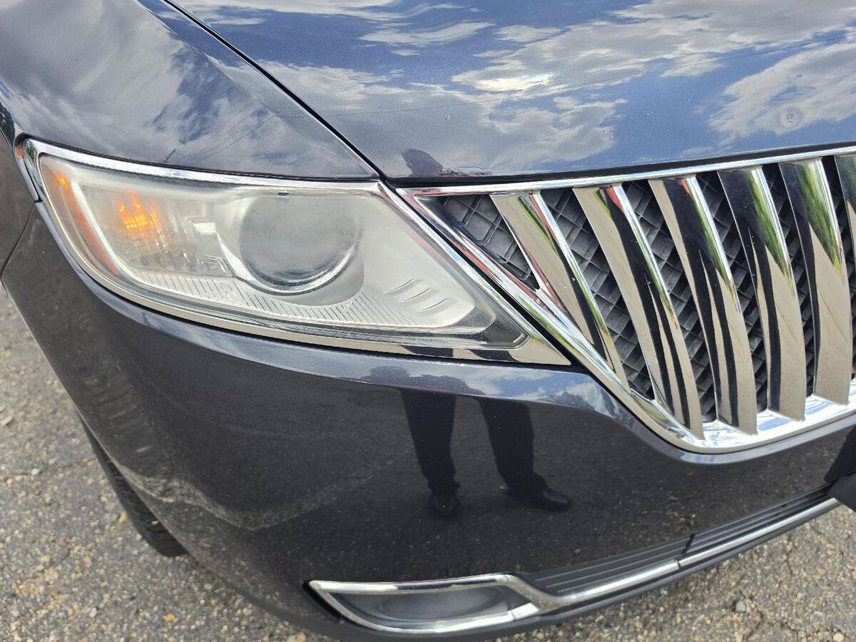 Used 2013 Lincoln MKX AWD image 8