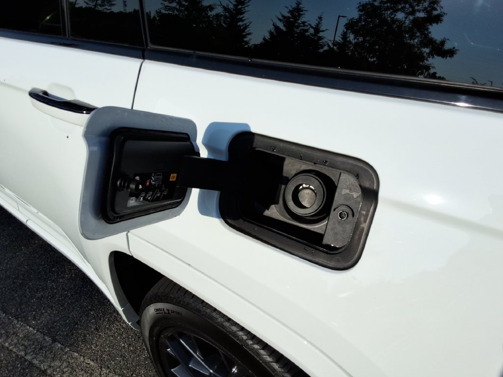 Used 2025 Jeep Grand Cherokee Summit AWD/4WD image 12